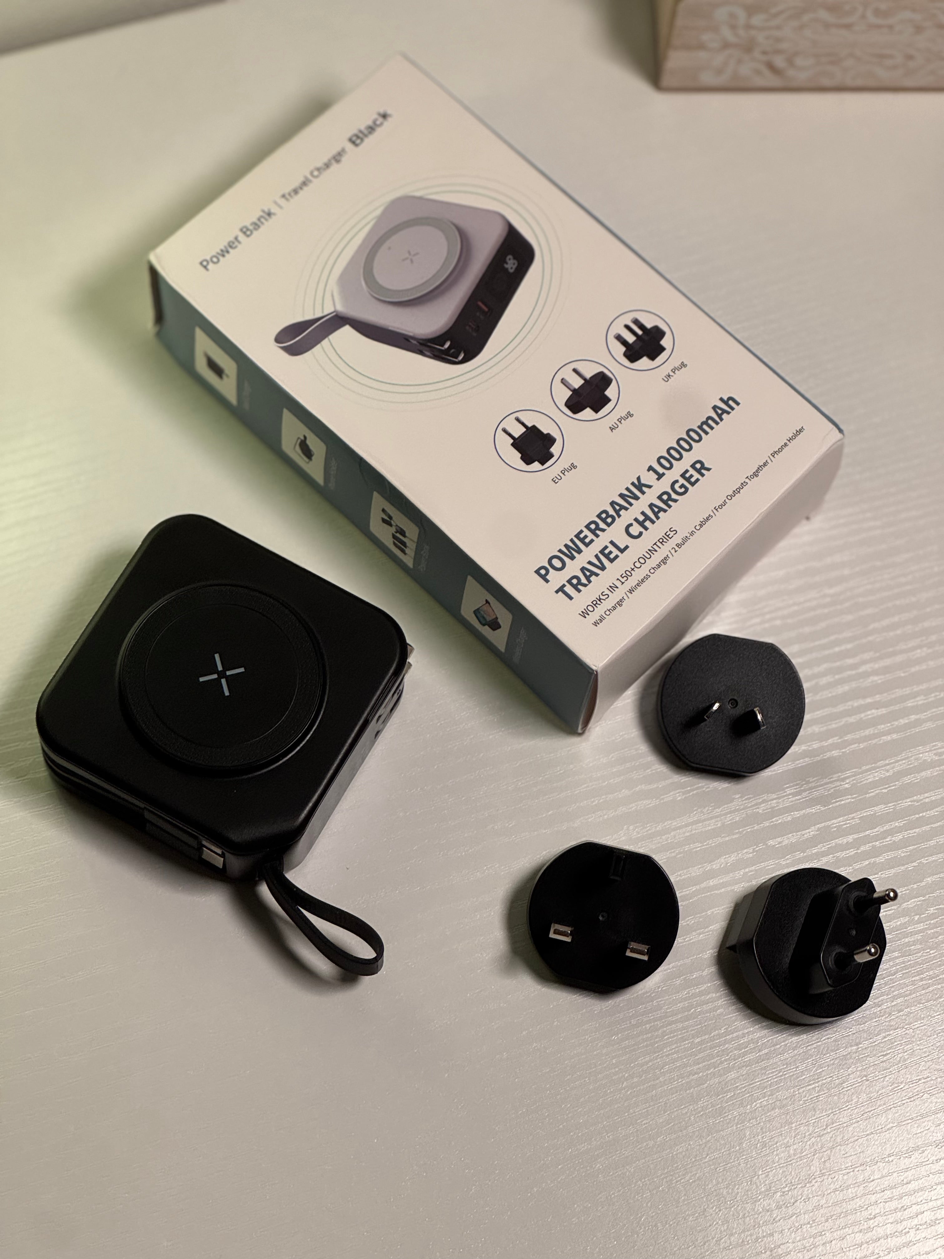 GaN 5-u-1 Travel Punjač & Power Bank 10000 mAh (150+ zemalja)