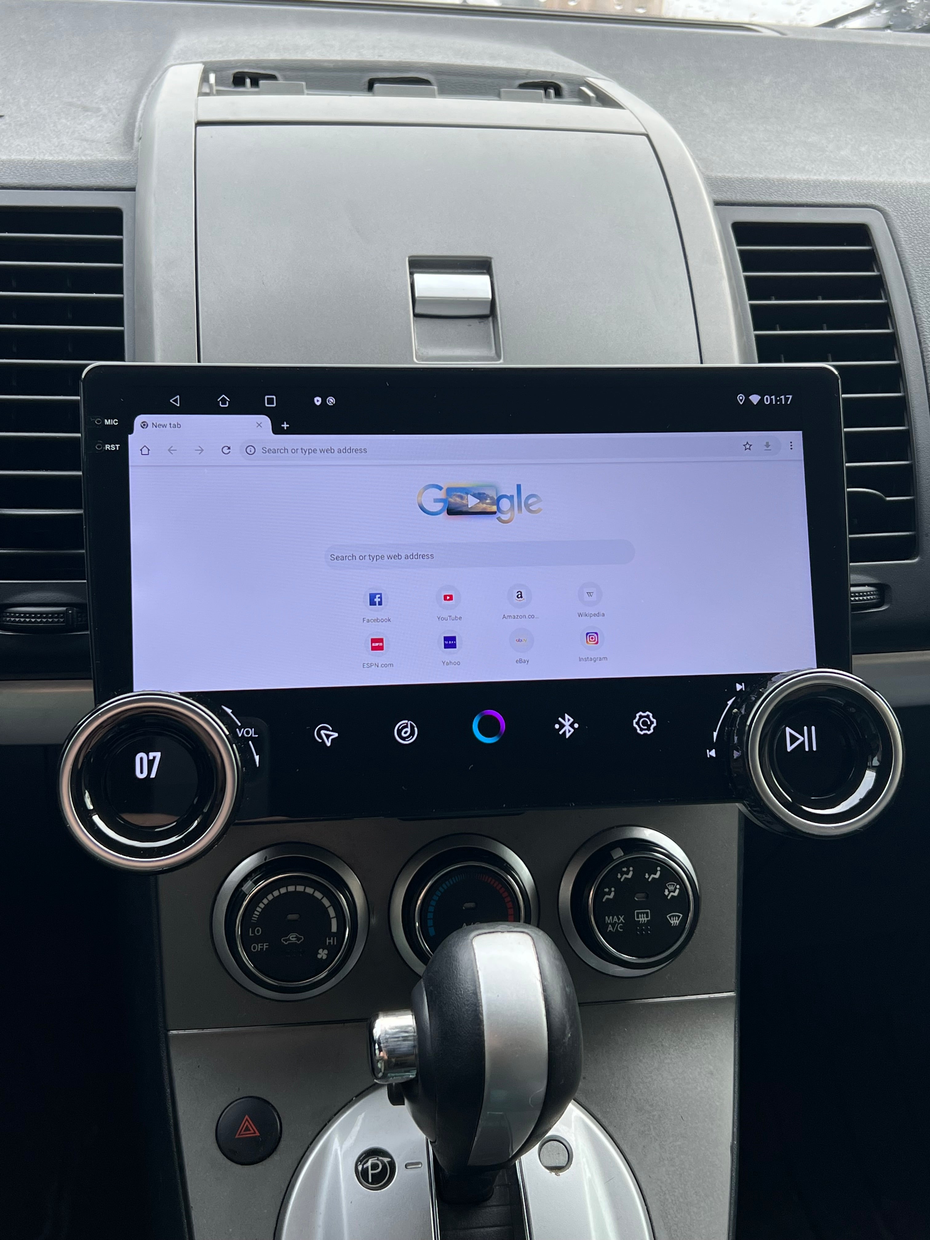 Univerzalna Multimedija 10.1” Dual-Knob CarPlay & Android Auto