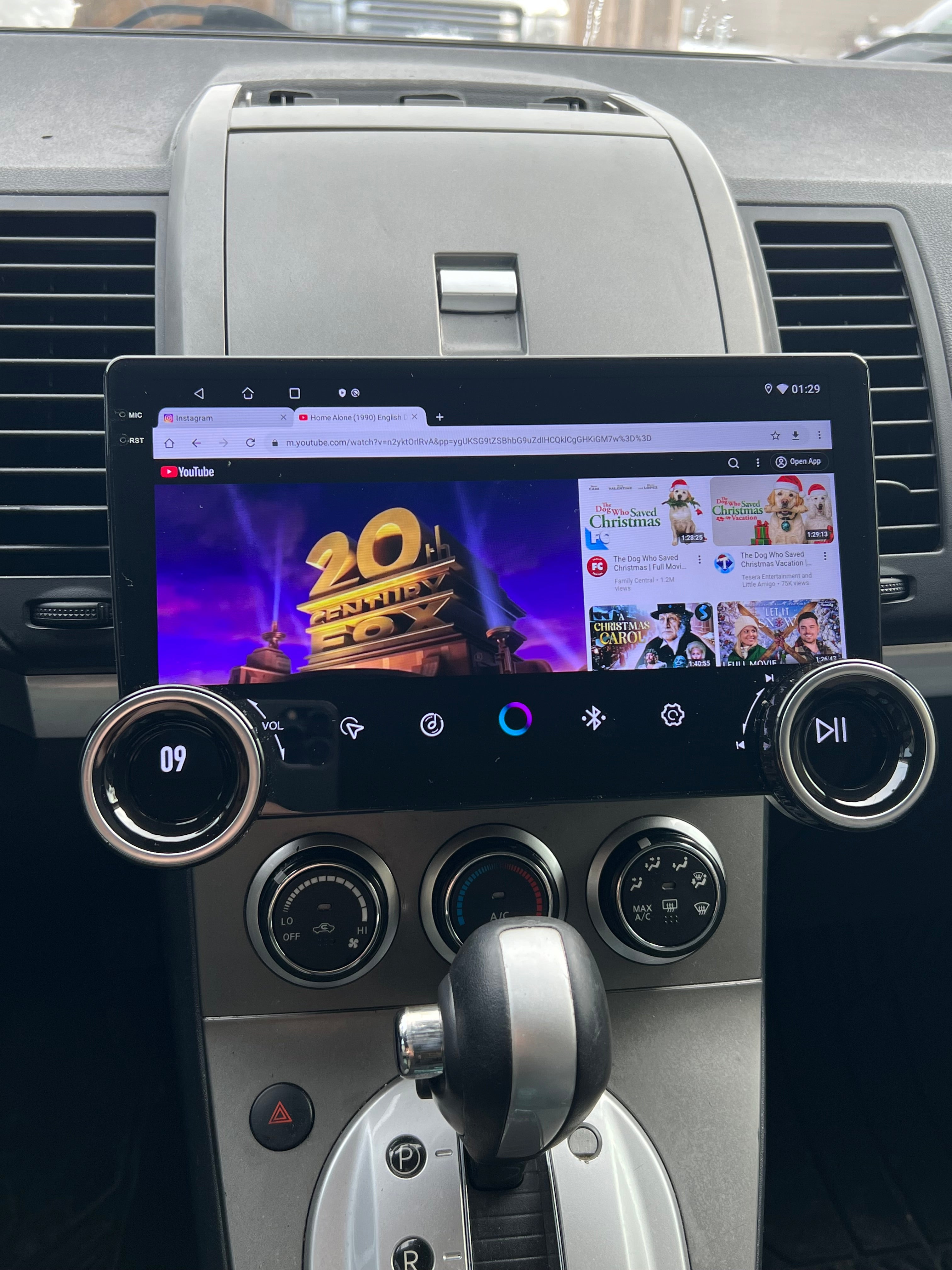 Univerzalna Multimedija 10.1” Dual-Knob CarPlay & Android Auto